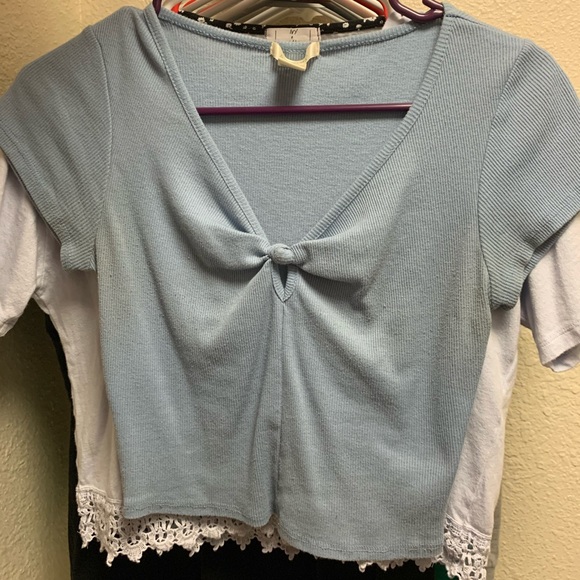 Tilly's Tops - TILLYS Light blue front knot crop top